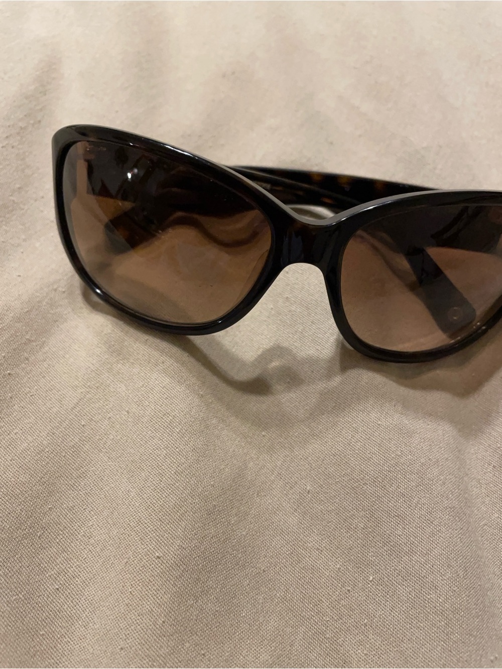 COACH Women's Black Frame Sunglasses with Brown Lenses - Picture 15 of 16